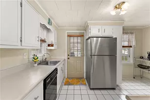 216 Maryland Dr, Pittsburgh, PA 15116 - Photo 9