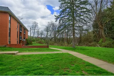 1200 College Park Dr #2, Moon/Crescent Twp, PA 15108 - Photo 3