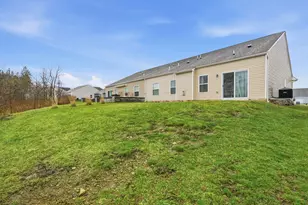 430 Dana Dr, Pittsburgh, PA 15068 - Photo 31