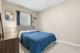 430 Dana Dr, Pittsburgh, PA 15068 - Photo 11