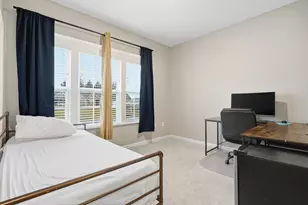 430 Dana Dr, Pittsburgh, PA 15068 - Photo 9