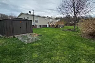 369 Smithfield Highhouse Rd, Georges Township, PA 15478 - Photo 19