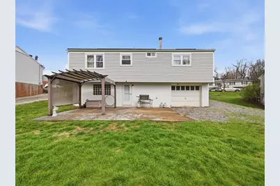 134 York Way, Center Township, PA 15061 - Photo 21