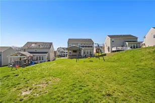 607 Saddle Ct, Moon/Crescent Twp, PA 15108 - Photo 27