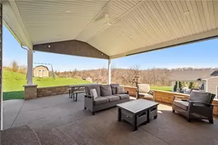 607 Saddle Ct, Moon/Crescent Twp, PA 15108 - Photo 25