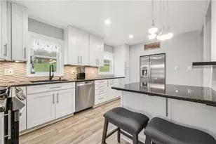 1395 Peterson Dr, Jefferson Hills, PA 15025 - Photo 11