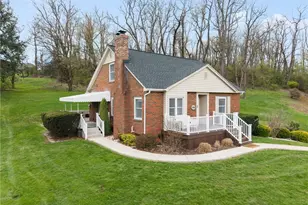 1395 Peterson Dr, Jefferson Hills, PA 15025 - Photo 3