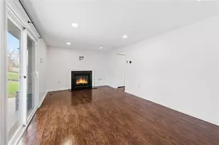 201 Cortland Dr E, Kennedy Township, PA 15136 - Photo 15