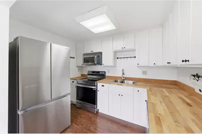 201 Cortland Dr E, Kennedy Township, PA 15136 - Photo 7