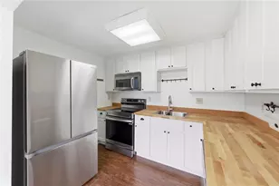 201 Cortland Dr E, Kennedy Township, PA 15136 - Photo 7