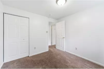 201 Cortland Dr E, Kennedy Township, PA 15136 - Photo 23