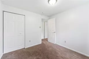 201 Cortland Dr E, Kennedy Township, PA 15136 - Photo 23