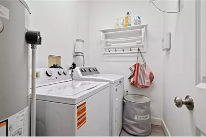 4059 Saint Johns Way, Pittsburgh, PA 15201 - Photo 17