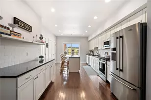 4059 St Johns Way, Pittsburgh, PA 15201 - Photo 9