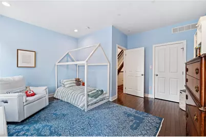 4059 Saint Johns Way, Pittsburgh, PA 15201 - Photo 13