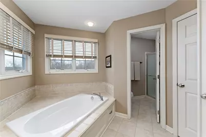 104 Molly Dr, Peters Township, PA 15317 - Photo 17