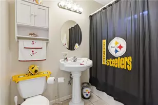 605 Davidson Dr, Rochester, PA 15074 - Photo 33