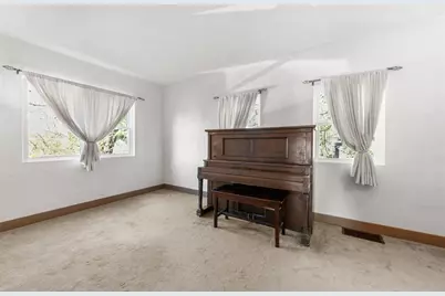 1829 Melrose Ave, Irwin, PA 15642 - Photo 23