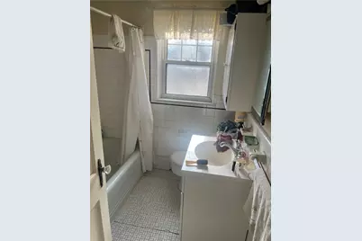 319 Cherokee Dr, Erie City, PA 16505 - Photo 19