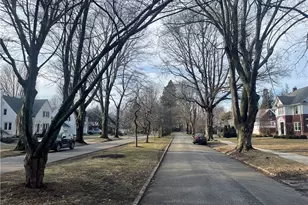 319 Cherokee Dr, Erie City, PA 16505 - Photo 3