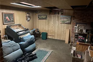 319 Cherokee Dr, Erie City, PA 16505 - Photo 15