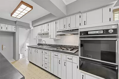 309 Queenston St, Pittsburgh, PA 15210 - Photo 9