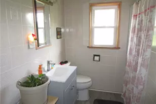 385 Emerson, Farrell, PA 16121 - Photo 13