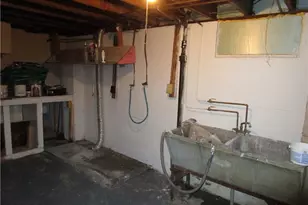 385 Emerson, Farrell, PA 16121 - Photo 19