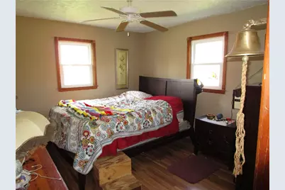 385 Emerson, Farrell, PA 16121 - Photo 9