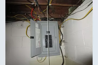 385 Emerson, Farrell, PA 16121 - Photo 15