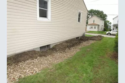 385 Emerson, Farrell, PA 16121 - Photo 23