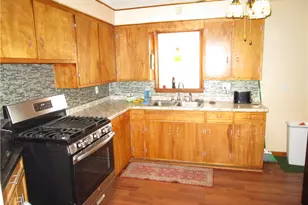 385 Emerson, Farrell, PA 16121 - Photo 3