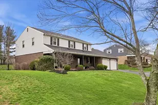 2579 Matterhorn Dr, Pittsburgh, PA 15090 - Photo 3