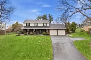 2579 Matterhorn Dr, Pittsburgh, PA 15090 - Photo 1