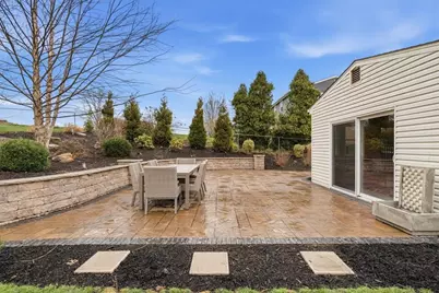 2579 Matterhorn Dr, Pittsburgh, PA 15090 - Photo 35