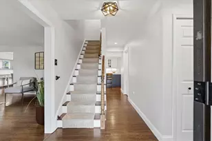 2579 Matterhorn Dr, Pittsburgh, PA 15090 - Photo 5