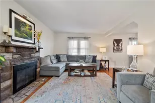 541 Crestline Dr, Baldwin Twp, PA 15234 - Photo 3