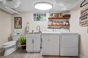 541 Crestline Dr, Baldwin Twp, PA 15234 - Photo 25