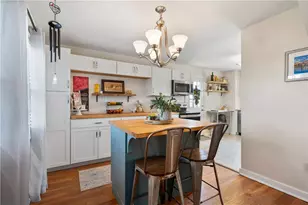 541 Crestline Dr, Baldwin Twp, PA 15234 - Photo 5