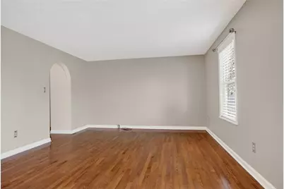 1410 Yorktown Dr, Cecil, PA 15055 - Photo 9