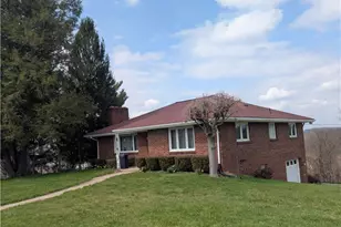 395 S Palm St, North Franklin Township, PA 15301 - Photo 1