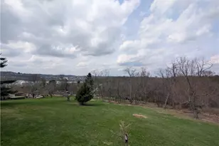 395 S Palm St, North Franklin Township, PA 15301 - Photo 3