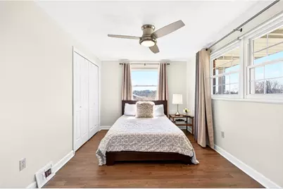 171 Greenlea Dr, Moon/Crescent Twp, PA 15108 - Photo 25