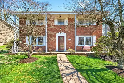 171 Greenlea Dr, Moon/Crescent Twp, PA 15108 - Photo 1