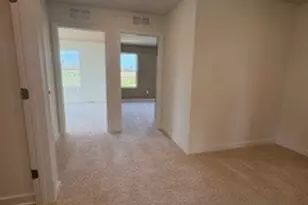 165 Sweetwater Dr, Moon/Crescent Twp, PA 15108 - Photo 9