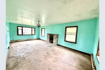 1724 Eastbrook Road, Hickory Township, PA 16101 - Photo 9