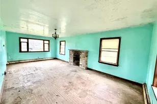 1724 Eastbrook Rd, Hickory Township, PA 16101 - Photo 9