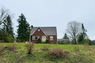 1724 Eastbrook Rd, Hickory Township, PA 16101 - Photo 1