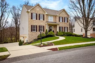 112 Hunter Dr, Cranberry Township, PA 16066 - Photo 3