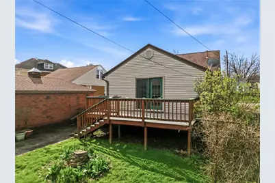 1027 Myrtle Pl, Sharon, PA 16146 - Photo 17